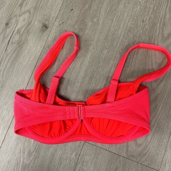 Aerie Unlined Underwire Coral Bikini Top - Picture 2 of 3